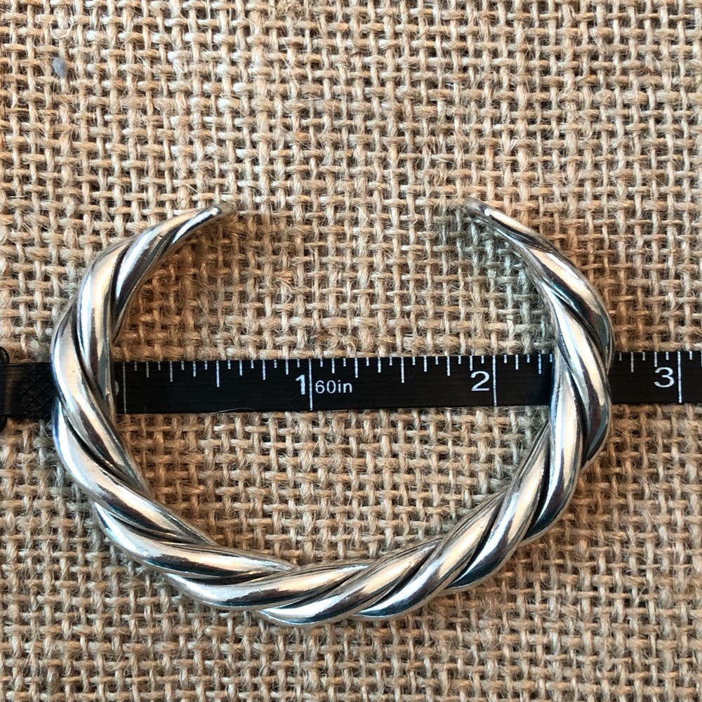Classic Silpada Sterling Silver .925 Solid Twisted Cable Cuff Bracelet - Picture 4 of 5
